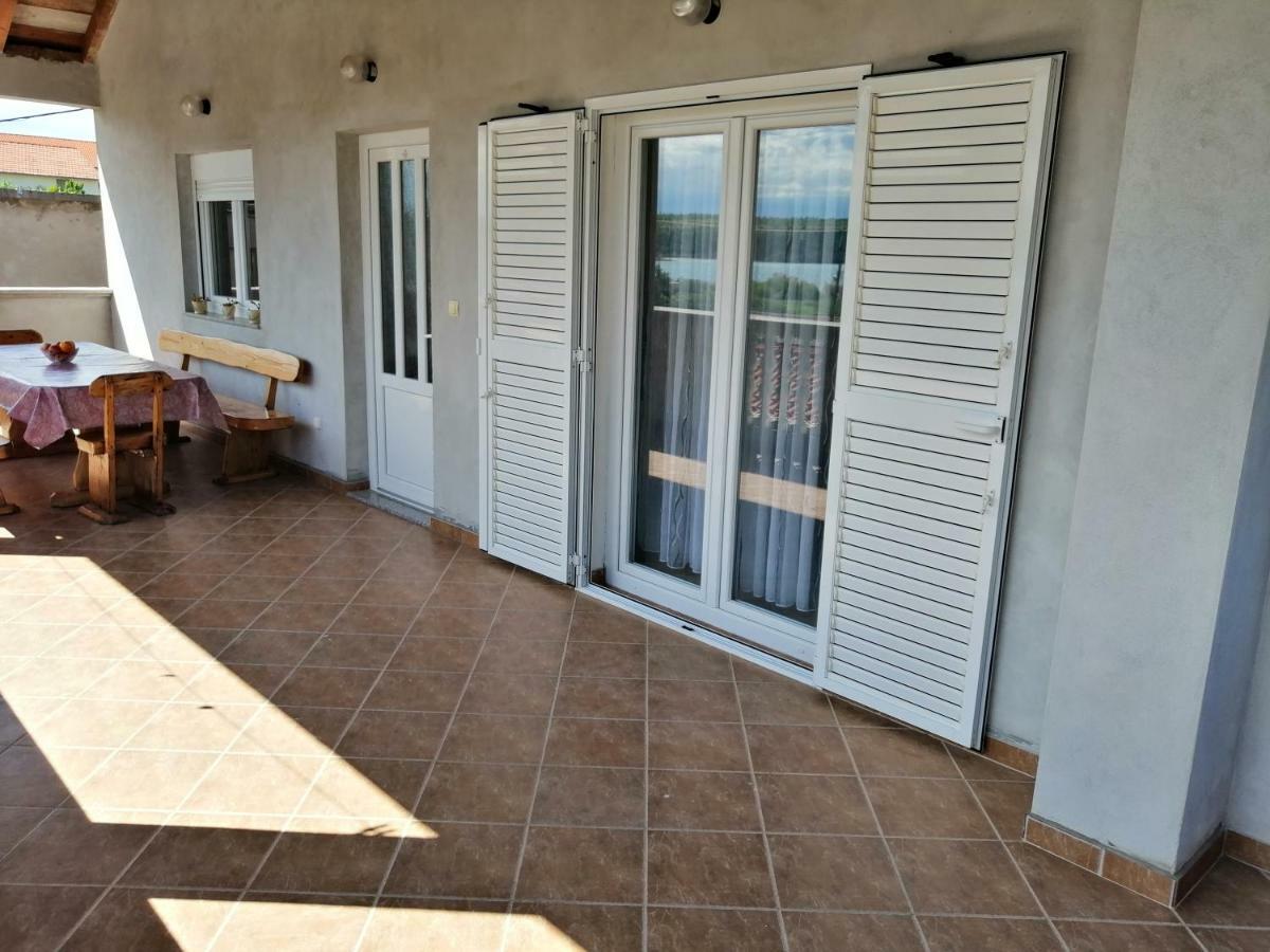 Apartman Rosanda Posedarje Exterior foto