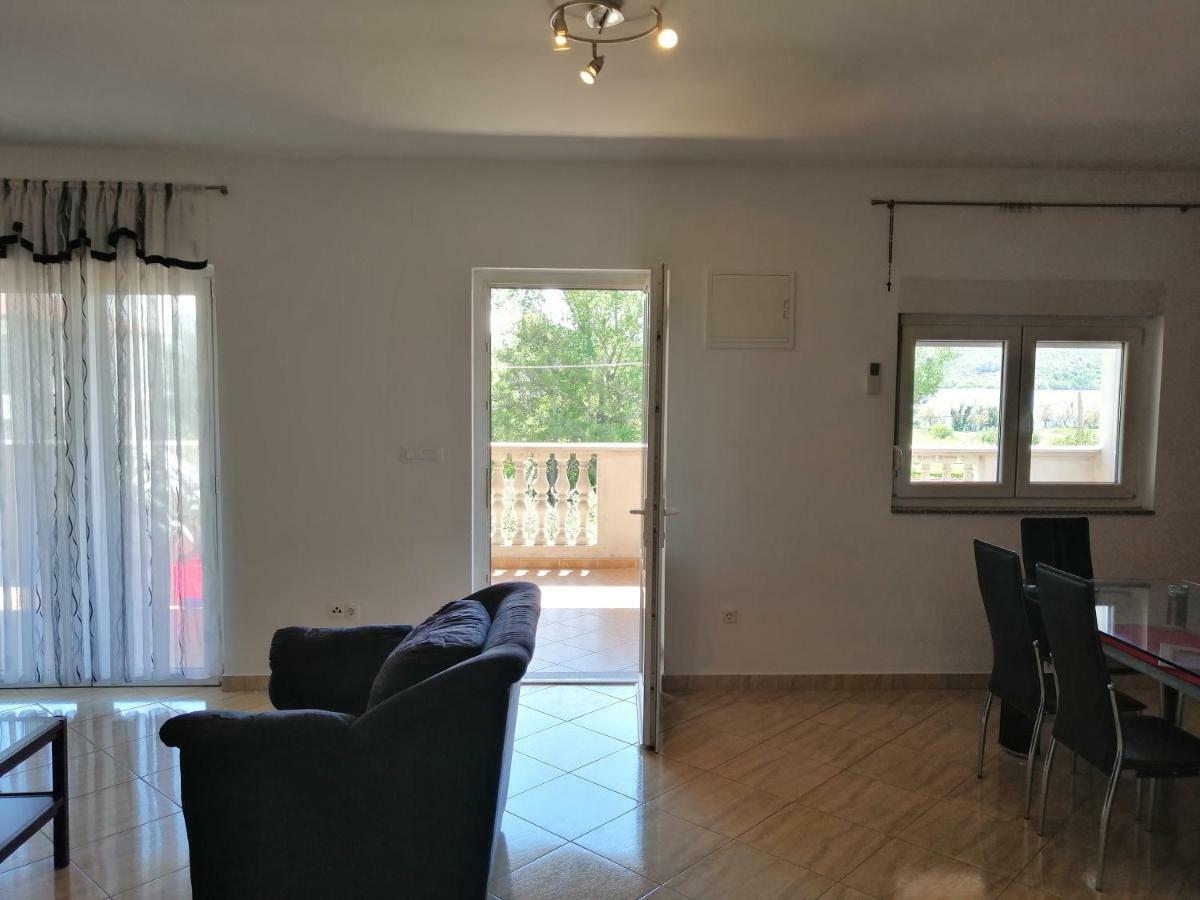 Apartman Rosanda Posedarje Exterior foto